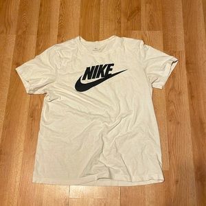 Nike T-Shirt